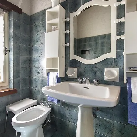 Monzeglio Sleeps 8 Wifi *