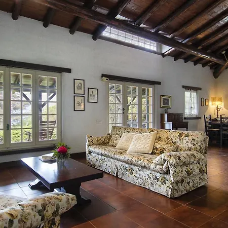 Monzeglio Sleeps 8 Wifi Villa Ispra