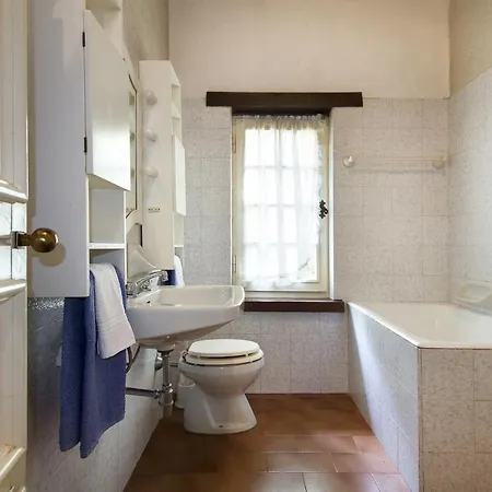 Monzeglio Sleeps 8 Wifi *
