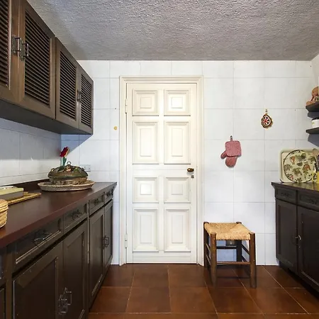 Villa Monzeglio Sleeps 8 Wifi *
